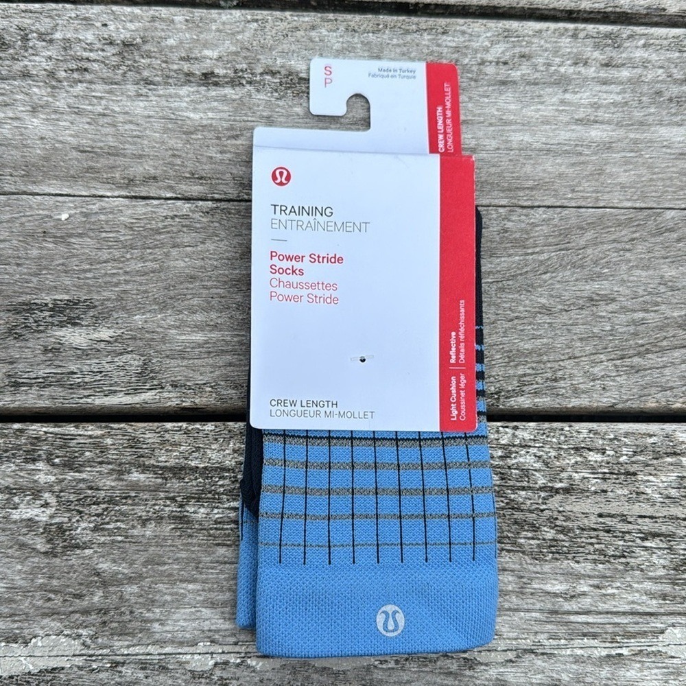 Lululemon Women's Power Stride Crew Socks Reflective Size Small NWT‎ Blue ✨